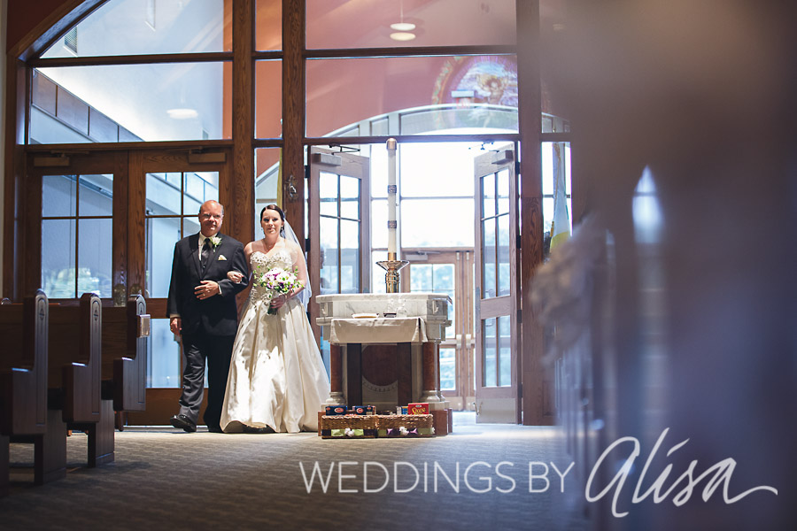 Bride and Father walking down aisle in Pittsburgh Wedding